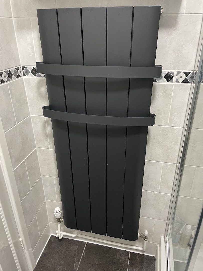 P J H & SON Plumbing and heating services — Photos 8